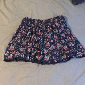 Free with any purchase! Floral printed skirt S